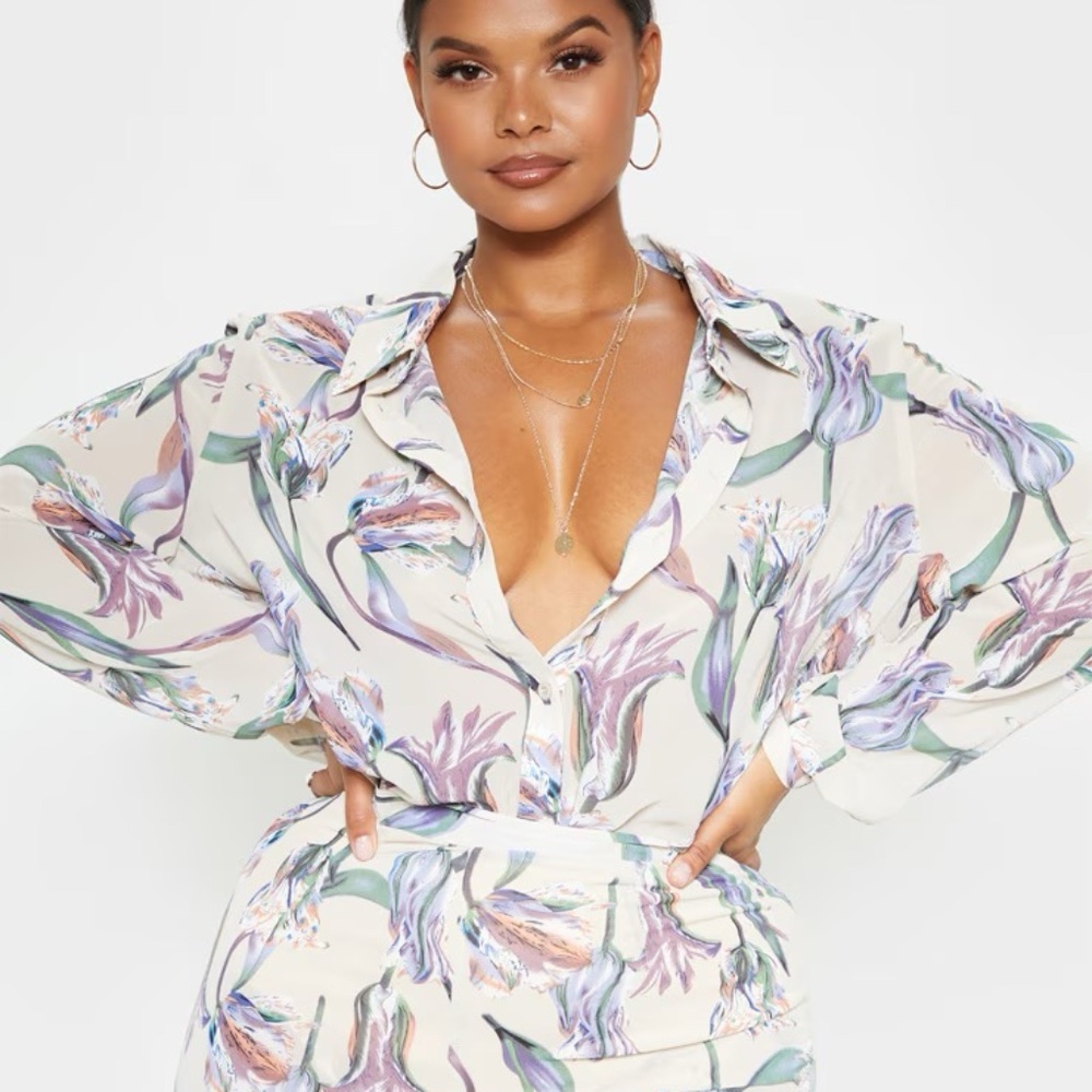 1105 NWT PrettyLittleThing Plus Dusty Pink Floral Oversized Shirt - Size 22 - Picture 1 of 11